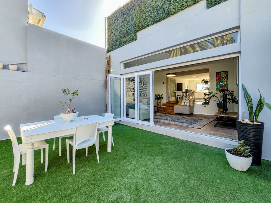 3 Bedroom Property for Sale in Fresnaye Western Cape